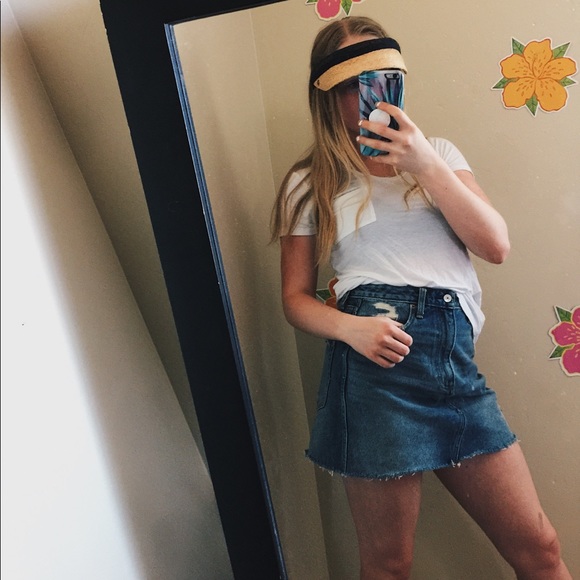 Helen Kaminski Accessories - Helen Kaminski Woven Raffia Straw Sun Visor